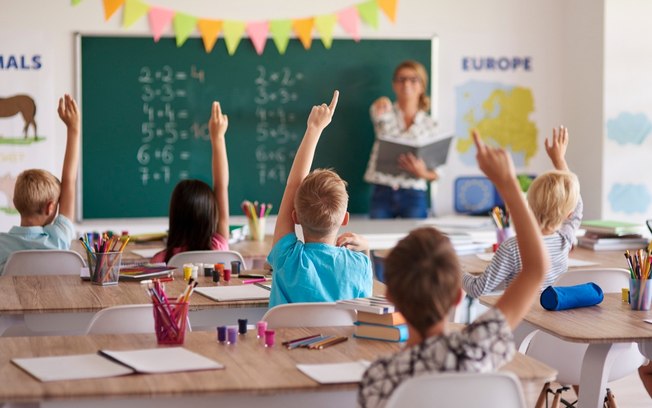 Ensino bilíngue impacta o desenvolvimento infantil Ensino bilíngue impacta o desenvolvimento infantil