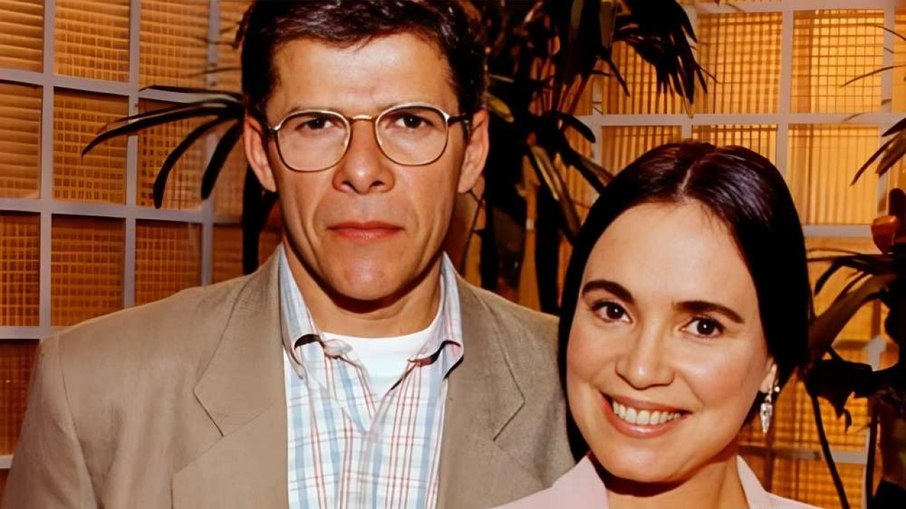 José Mayer e Regina Duarte viveram Carlos e Helena, casal principal da novela História de Amor em 1995