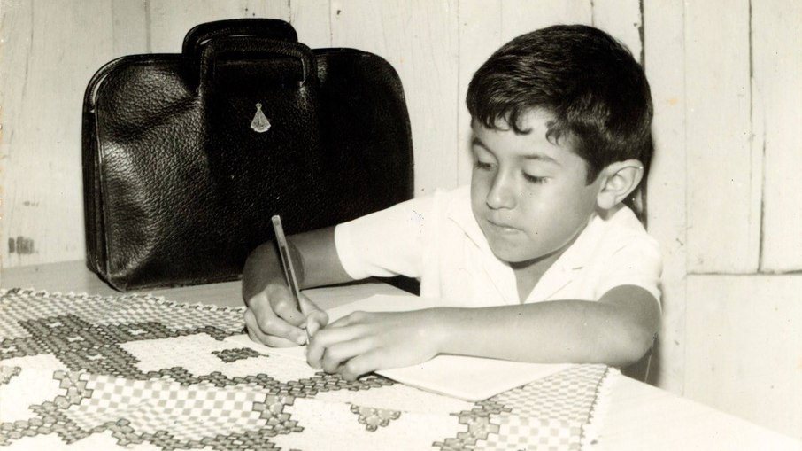 Marcos Pontes na infância Marcos Pontes na infância