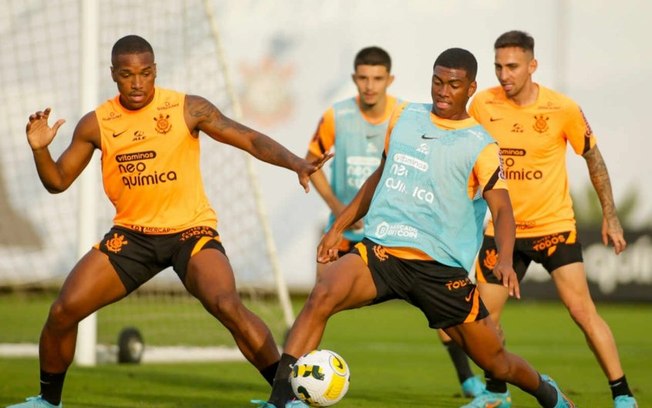 Corinthians encerra preparação para enfrentar o Santos