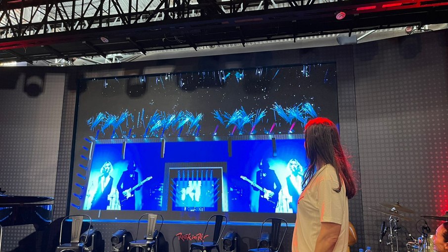 Projeção de como será o novo palco mundo