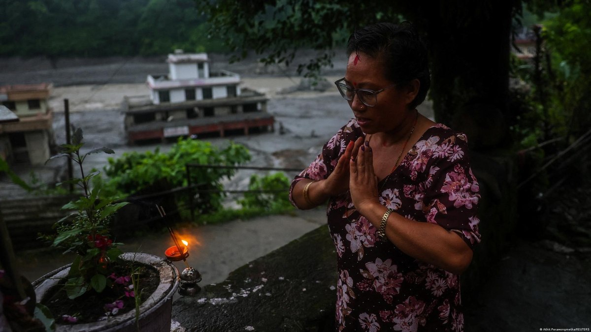 Mortes após enchentes no Nepal e Tibete passam de 600, milhares seguem desaparecidos - QTU Questões do Universo