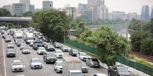 Detran-SP tira baliza e libera prova em carro automático