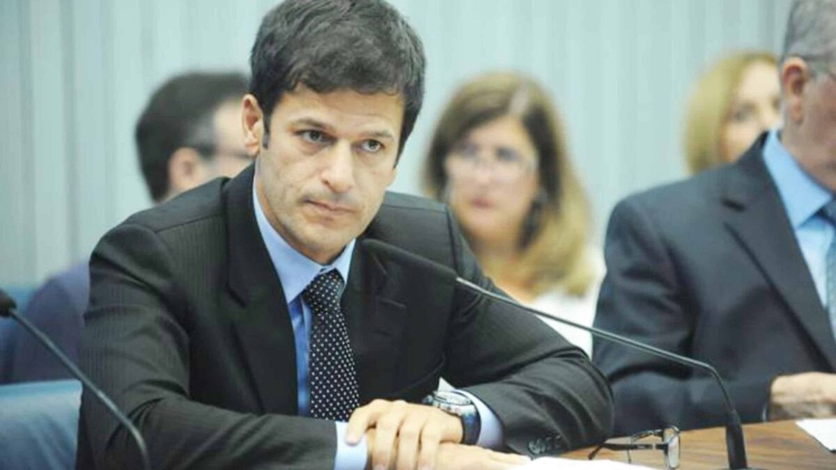 O deputado Rogério Nogueira