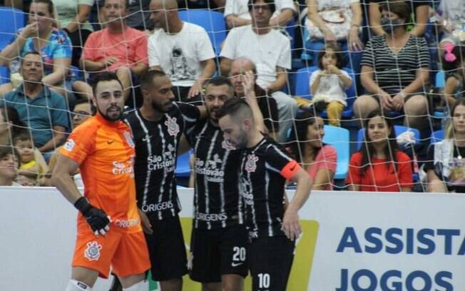 Diante do Tubarão, Corinthians estreia com vitória na Liga Nacional de Futsal