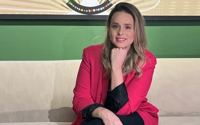 Jornalista brasiliense Karine Gonzaga estreia o podcast PolítiKa para mulheres