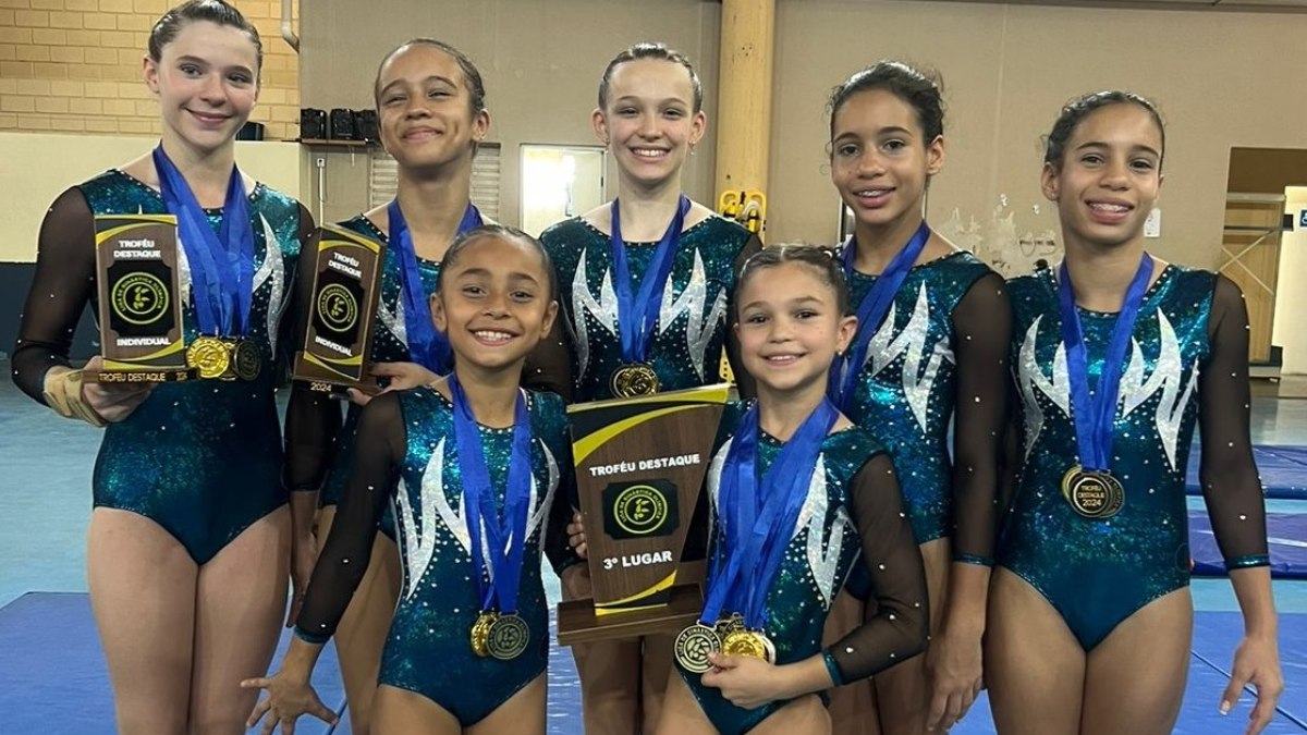 Atletas conquistaram sete medalhas individuais e o primeiro lugar geral por equipes