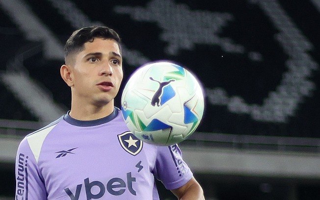 Camisa 10 do Botafogo, Savarino é arma do Botafogo na luta pelo bi da Libertadores Camisa 10 do Botafogo, Savarino é arma do Botafogo na luta pelo bi da Libertadores