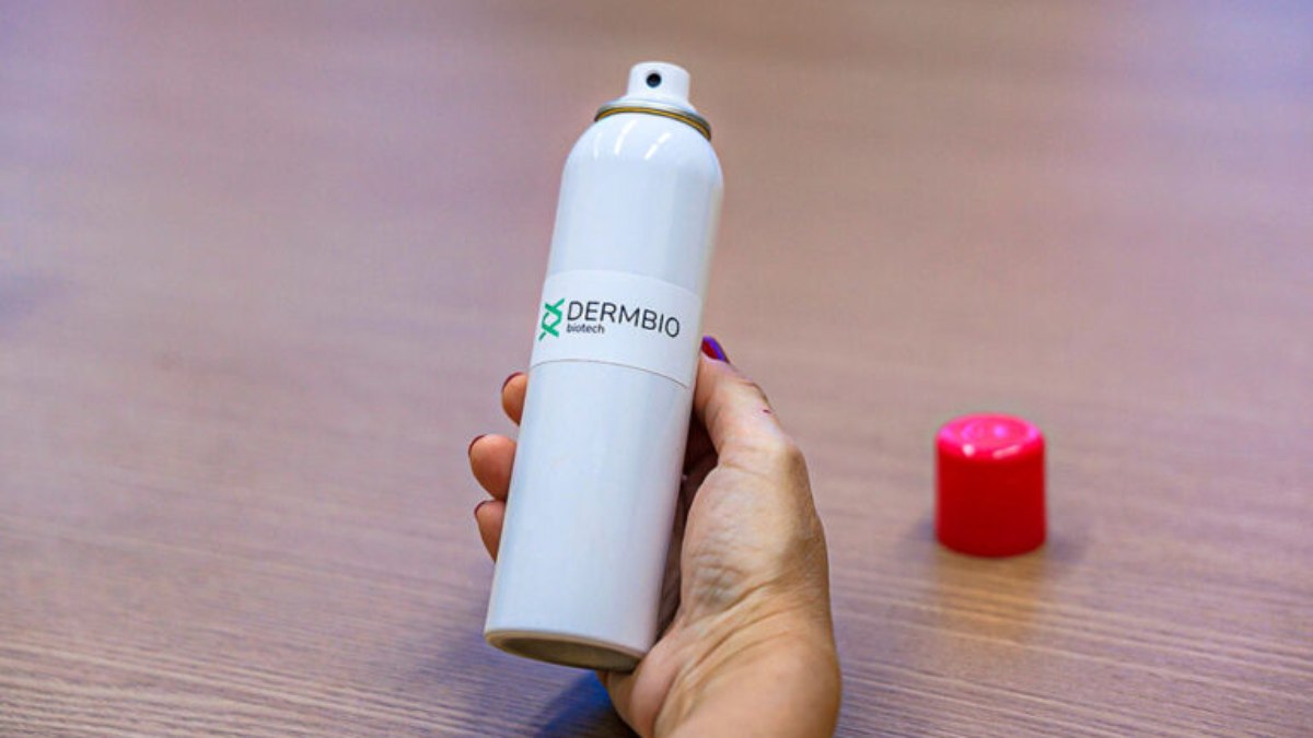 Frasco spray do curativo líquido desenvolvido pela Dermbio Biotech, empresa spin-off acadêmica da Unicamp