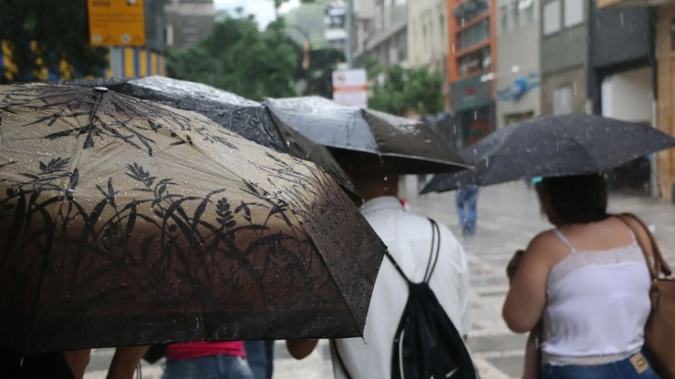 São Paulo terá chuva forte e temporais com nova frente fria