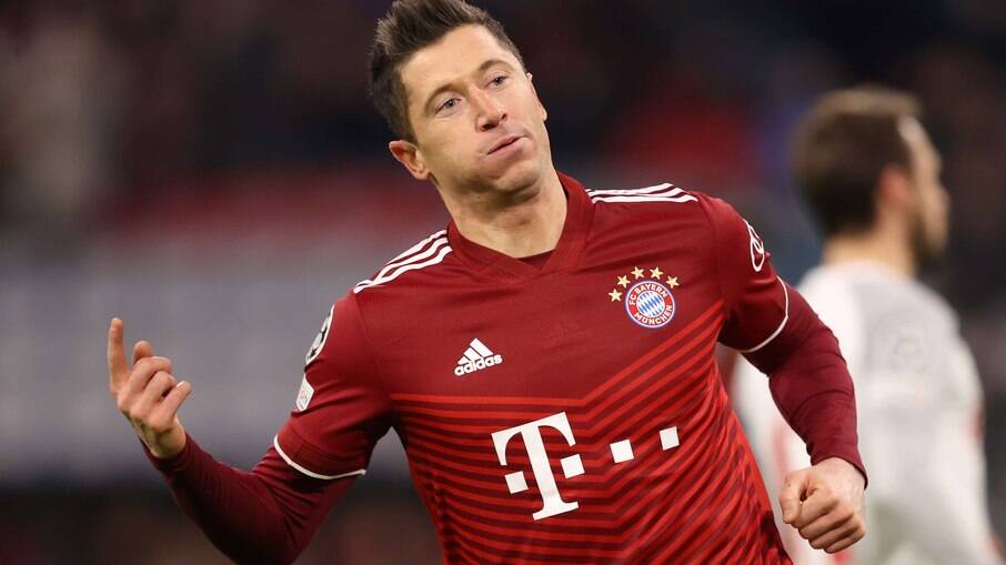 Robert Lewandowski marcou três gols na goleada do Bayern
