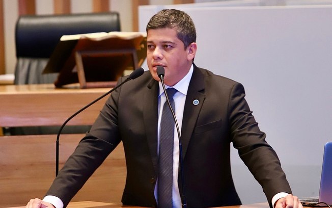 Daniel Donizet pede licença do mandato na CLDF Daniel Donizet pede licença do mandato na CLDF