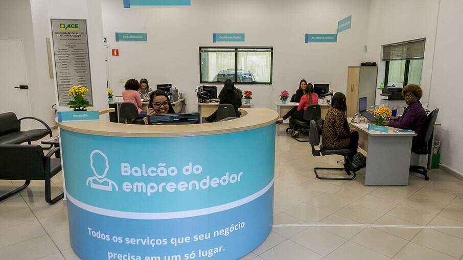 Espaço reúne em um único lugar todos os serviços empresariais para quem precisa abrir, manter ou fazer crescer seu negócio em Guarulhos. Espaço reúne em um único lugar todos os serviços empresariais para quem precisa abrir, manter ou fazer crescer seu negócio em Guarulhos.