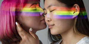 Curso pioneiro prepara médicos para atender pessoas trans