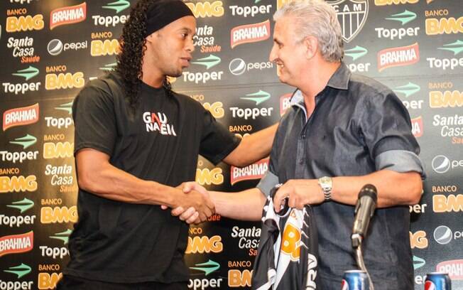 Eduardo Maluf foi responsável pela contratação de Ronaldinho Gaúcho pelo Atlético-MG