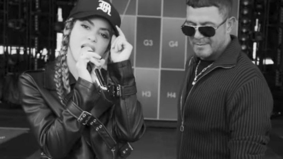 Shakira e Alejandro Sanz no clipe 