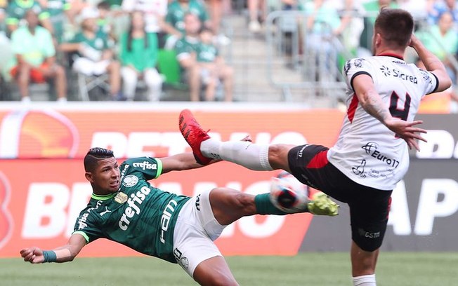 Palmeiras atropela, mas ganha apertado do Ituano: está na final do Paulista