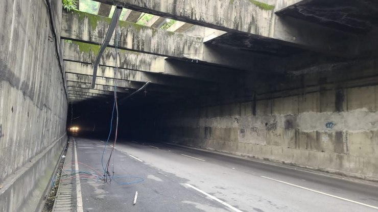 Rio%20tem%20preju%C3%ADzo%20de%20R%24%205%20milh%C3%B5es%20com%20roubo%20de%20cabos