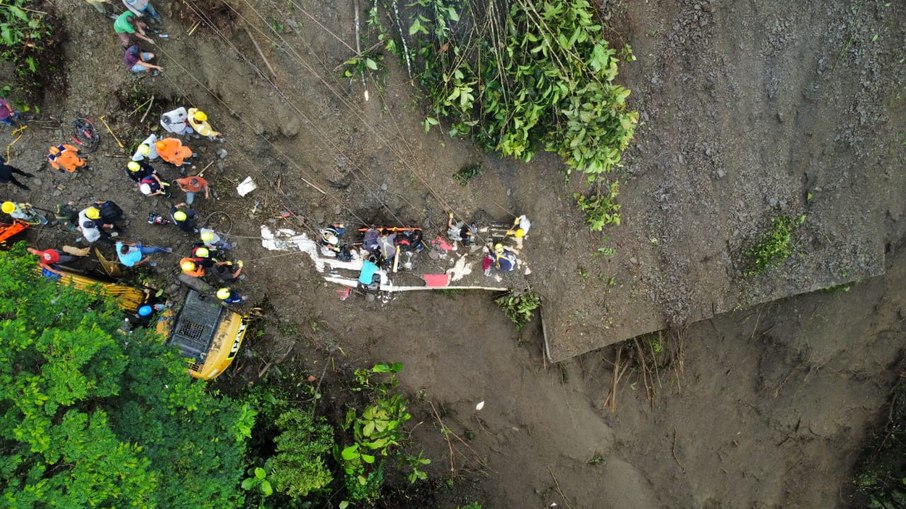 Deslizamento de terra matou ao menos 33 pessoas na Colômbia