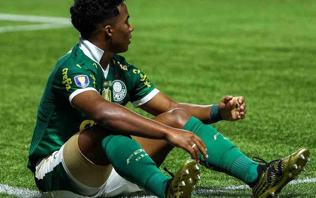 Endrick sente a coxa e preocupa Palmeiras