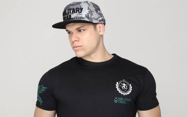 A moda militar é uma tendência de outono e inverno deste ano