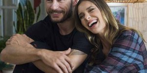 Fernanda Lima homenageia família e brinca com 'bolo improvisado'