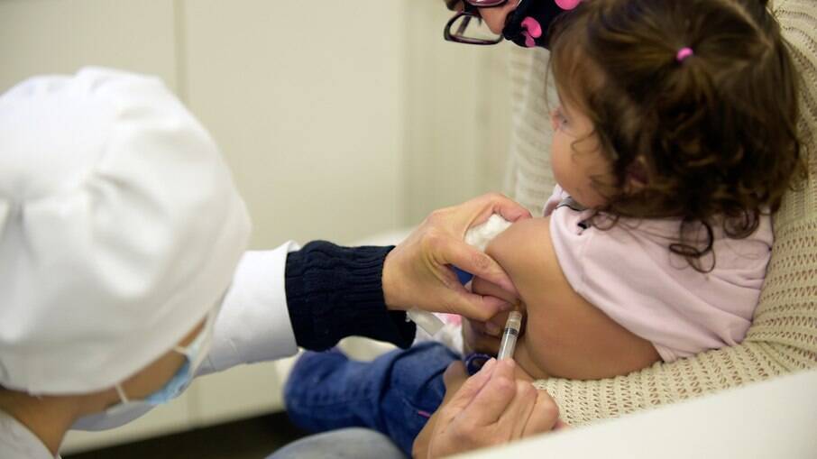 A 23ª Campanha Nacional de Vacinação contra a Influenza teve início no dia 12 de abril passado e se estende até 9 de julho. A 23ª Campanha Nacional de Vacinação contra a Influenza teve início no dia 12 de abril passado e se estende até 9 de julho.