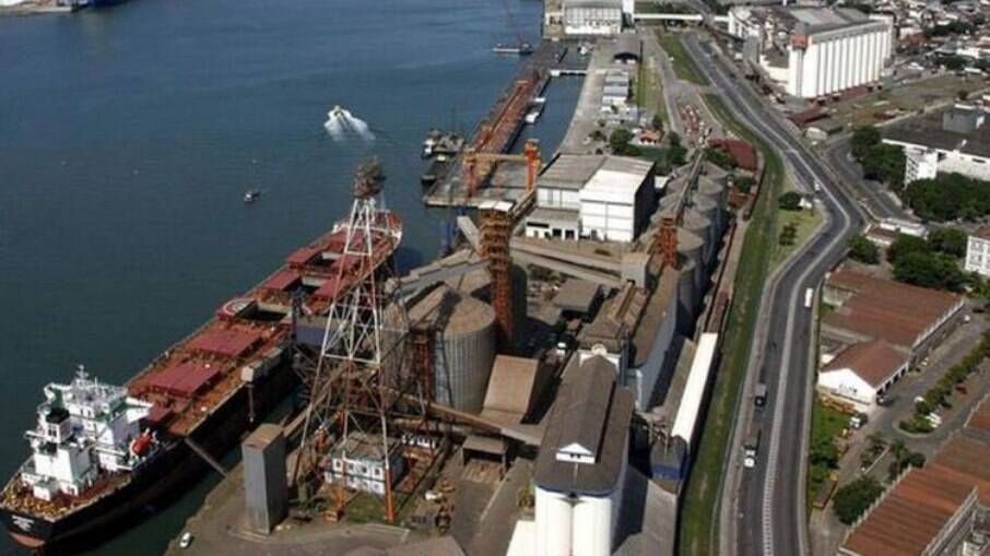 Governo quer privatizar Porto de Santos ainda neste ano, diz ministro