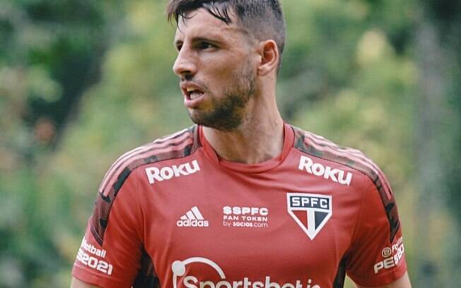 Calleri escapa de punição no STJD, faz treino tático com São Paulo e está liberado para reta final do Brasileiro
