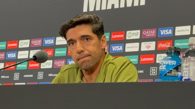 Abel fala sobre renovação com Palmeiras: “Tudo indica que sim”