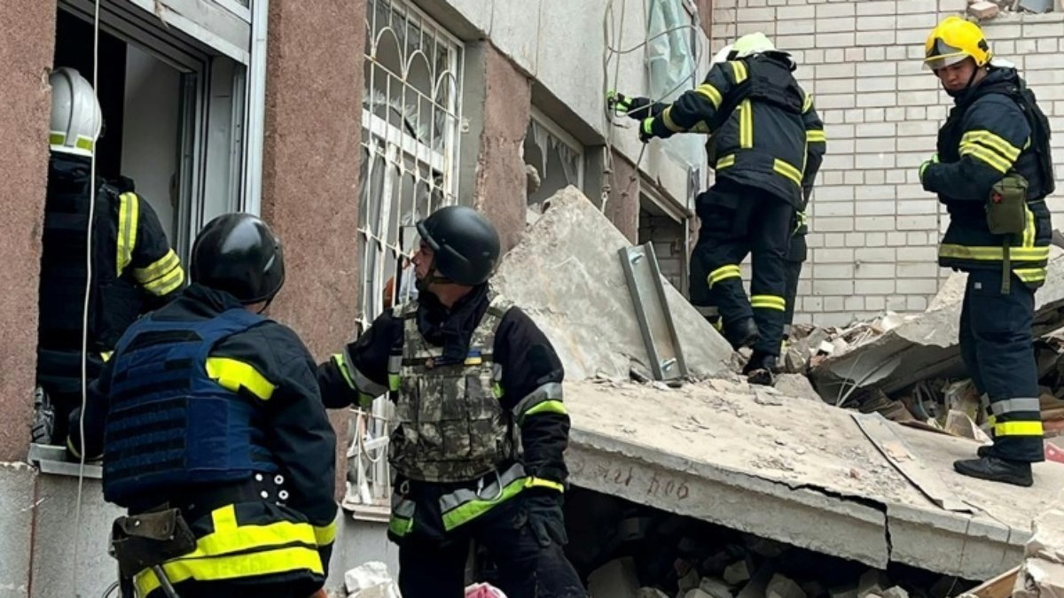 Bombardeio russo contra cidade ucraniana de Chernigiv deixa 14 mortos