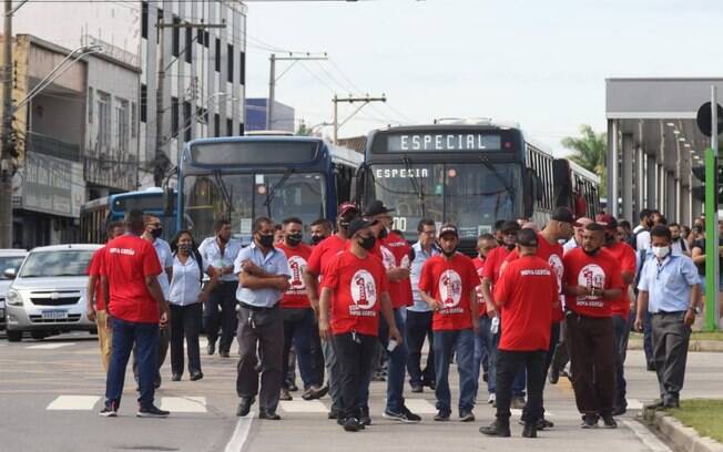 Motoristas paralisam transporte público em Campinas e região