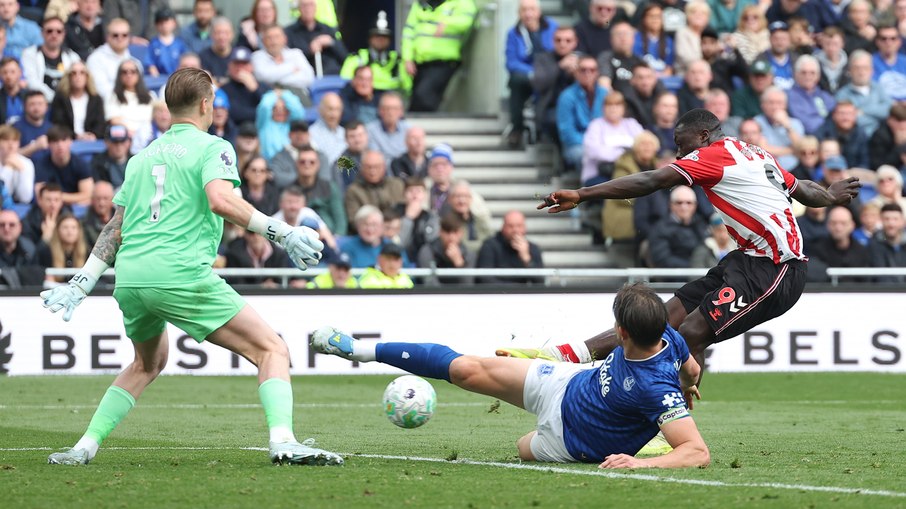 Brobbey com a camisa do Sunderland