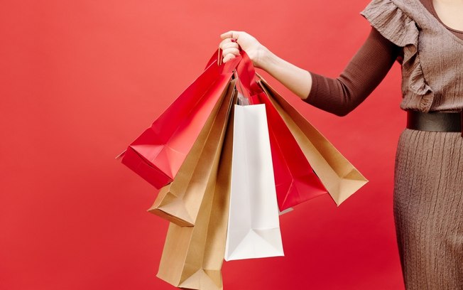 Redes sociais impulsionam compras na Black Friday 2025