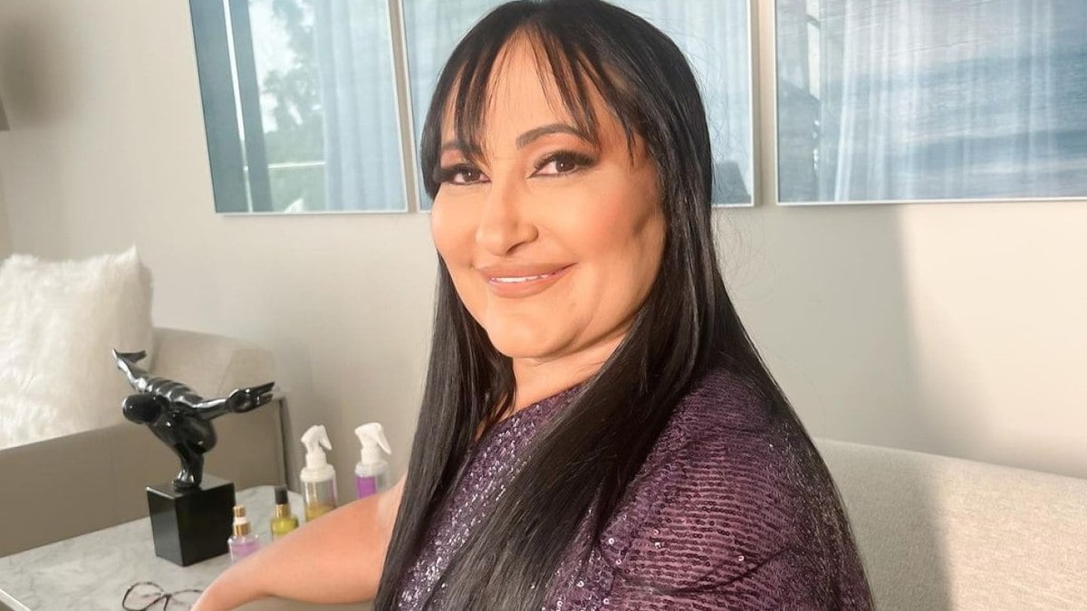 Solange Bezerra apareceu toda feliz e sorridente fazendo publicidade após ser internada na UTI