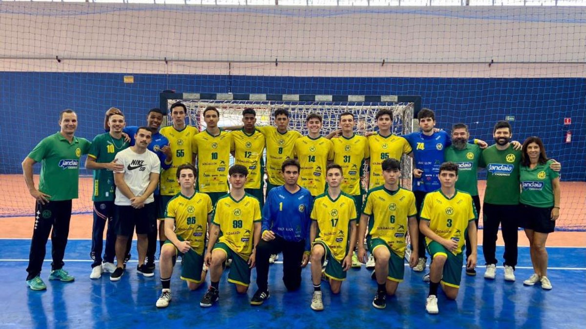 JORNAL DE DESPORTO: BASQUETEBOL»» Basquete de Santo André é campeão nacional