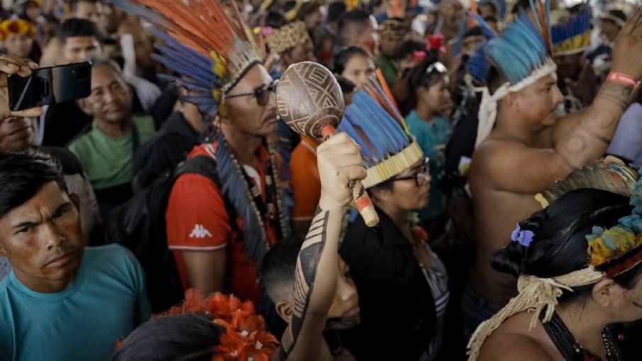 Indígenas protestam em Brasília contra PL do marco temporal
