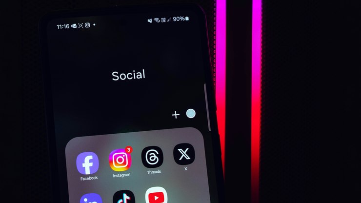 Austrália inicia proibição de redes sociais para menores hoje