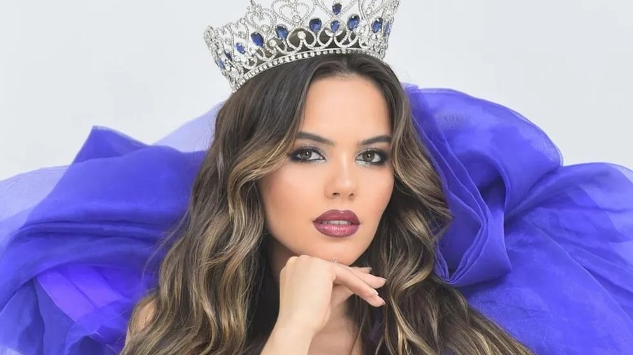 Candidata a miss do Estado de Goiás, Miss Santa Helena Ana Lívia Diniz disse que ficou indignada com a falta de organização do evento.