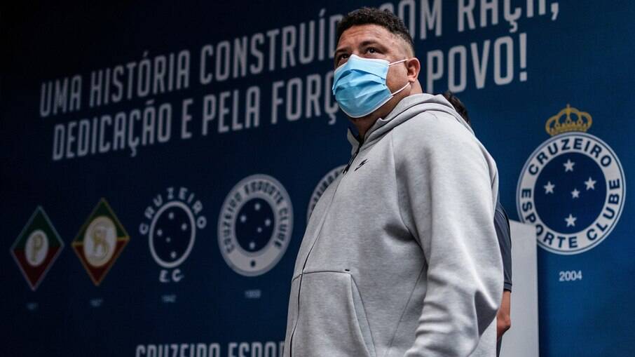 Ronaldo Fenômeno e Cruzeiro tentam acertar últimos detalhes da venda da SAF