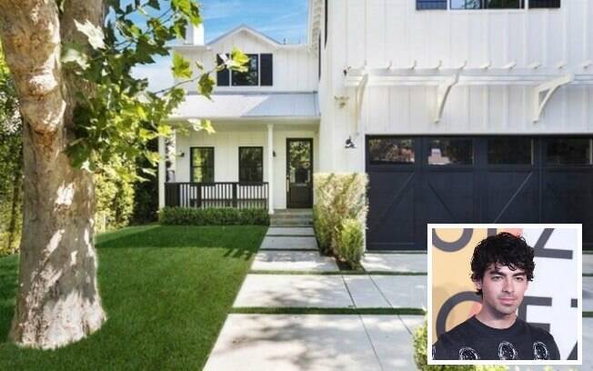 Mansões dos famosos: o cantor Joe Jonas morou por pouco tempo, com o irmão Nick Jonas, na luxuosa casa de Los Angeles