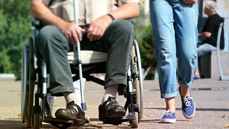 Governo define regras do auxílio-inclusão para pessoas com deficiência