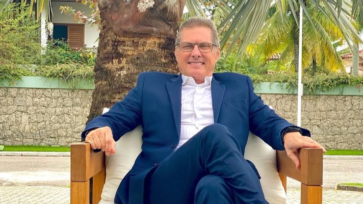 Carlinhos Bala detona Oswaldo por fala sobre Ancelotti: "O pior"