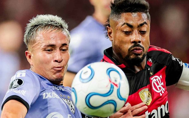 Arrascaeta cabeceia e empata o jogo com o Del Valle