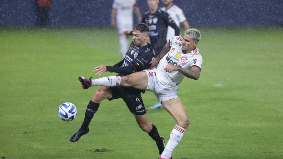 Pedro em ação pelo Flamengo