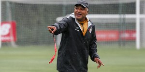 Exagero em "fala técnica" de Roger irrita torcida do São Paulo