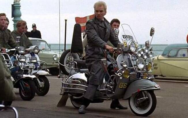 O cantor Sting, antes do sucesso, pilotando uma Vespa no filme “Quadrophenia”