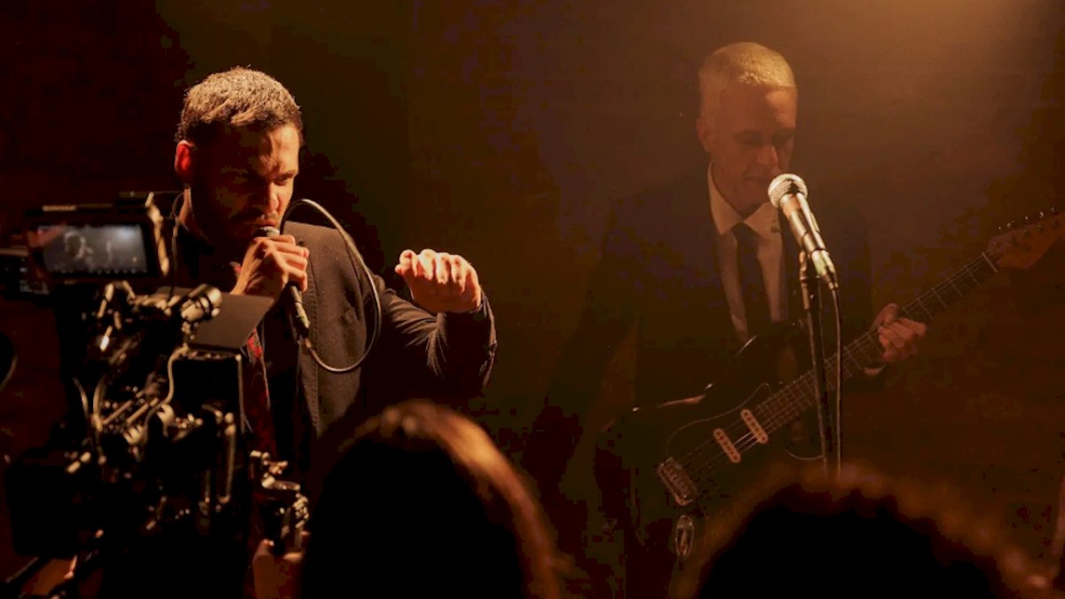 Setor Norte lança single 'Herói' com versos que expõem ídolos de terno