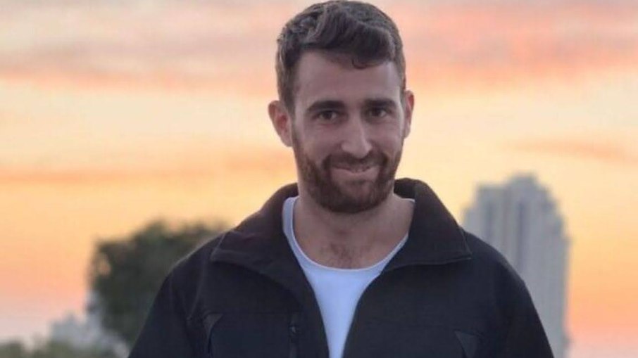 Avinatan Or, companheiro de Noa, continua prisioneiro do Hamas em Gaza Avinatan Or, companheiro de Noa, continua prisioneiro do Hamas em Gaza