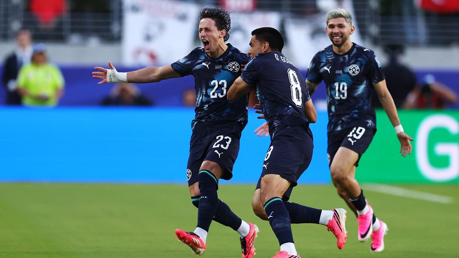 Galarza abriu o placar aos 64 segundos de jogo Galarza abriu o placar aos 64 segundos de jogo
